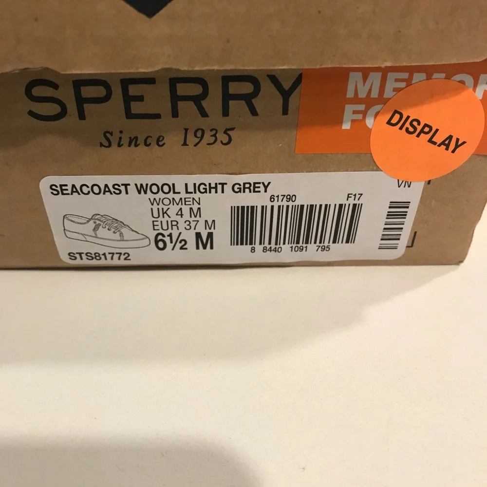 Sperry women elastic